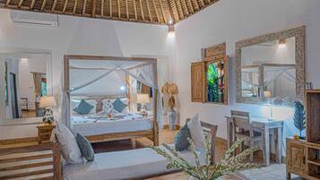 1 bedroom, in-room safe, desk, iron/ironing board