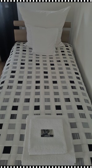 1 chambre, fer et planche Ă repasser, Wi-Fi, draps fournis