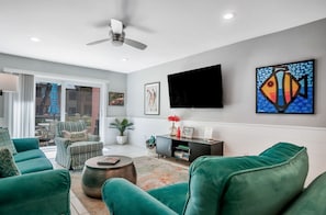 Smart TV, DVD player