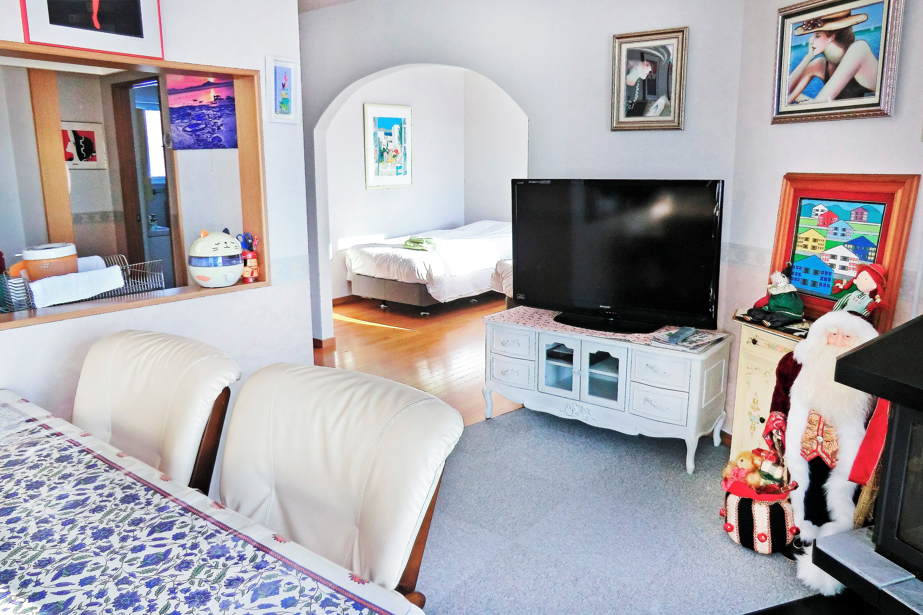 2 bedrooms, in-room safe, desk, iron/ironing board