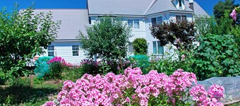 Comfortable just like your second home! 