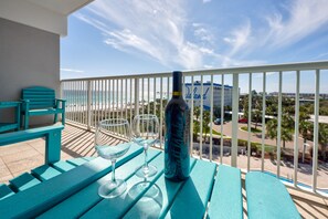 Property grounds - Destin West #505 | by Salt Water Vacations (Fort Walton Beach)
