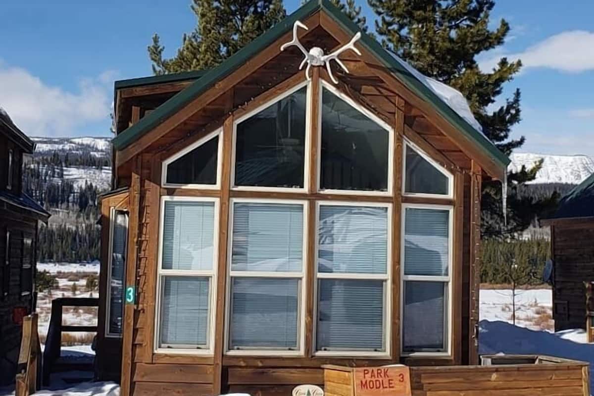 Comfort Cabin, Multiple Beds, Mountain View