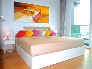 1 bedroom, in-room safe, iron/ironing board, WiFi