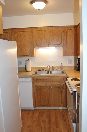 Frigorífic, microones i cafetera i tetera 