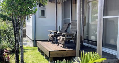 Vuokrahuvila Mamvilla Heianzan saarella, syrjäisellä saarella, josta pääsee autolla Okinawaan