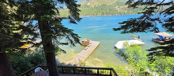 4 Quartos, 2 Banho, Dorme 8. Donner Lakefront com Cais Privado DLR # 033