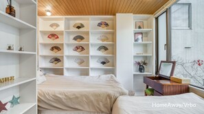 3 dormitorios, tabla de planchar con plancha, wifi gratis y ropa de cama
