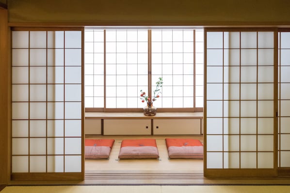 Interior - Large city villa near Osaka Castle 5 min (Ōsaka-shi)