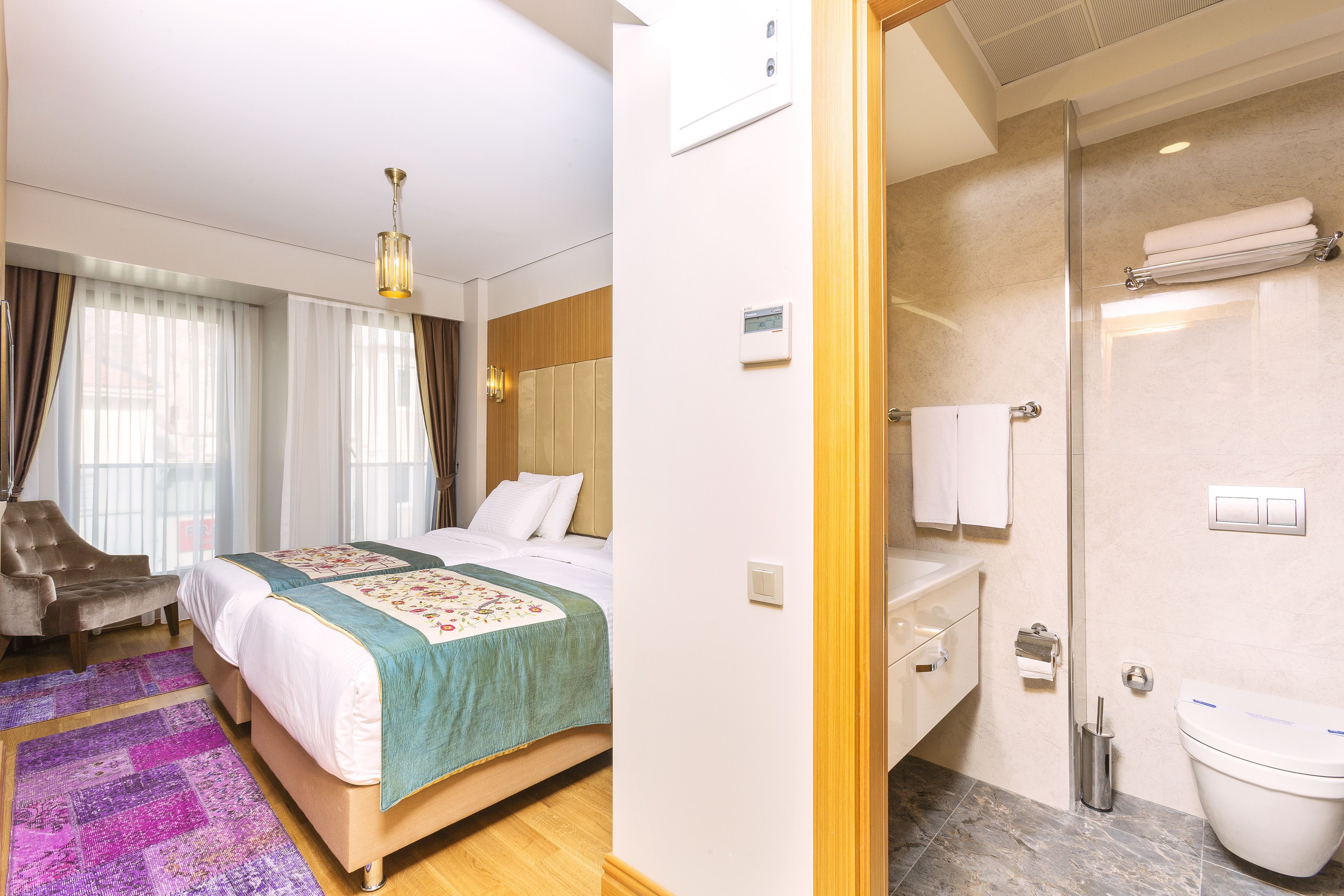 Foto - Obelisk Hotel & Suites