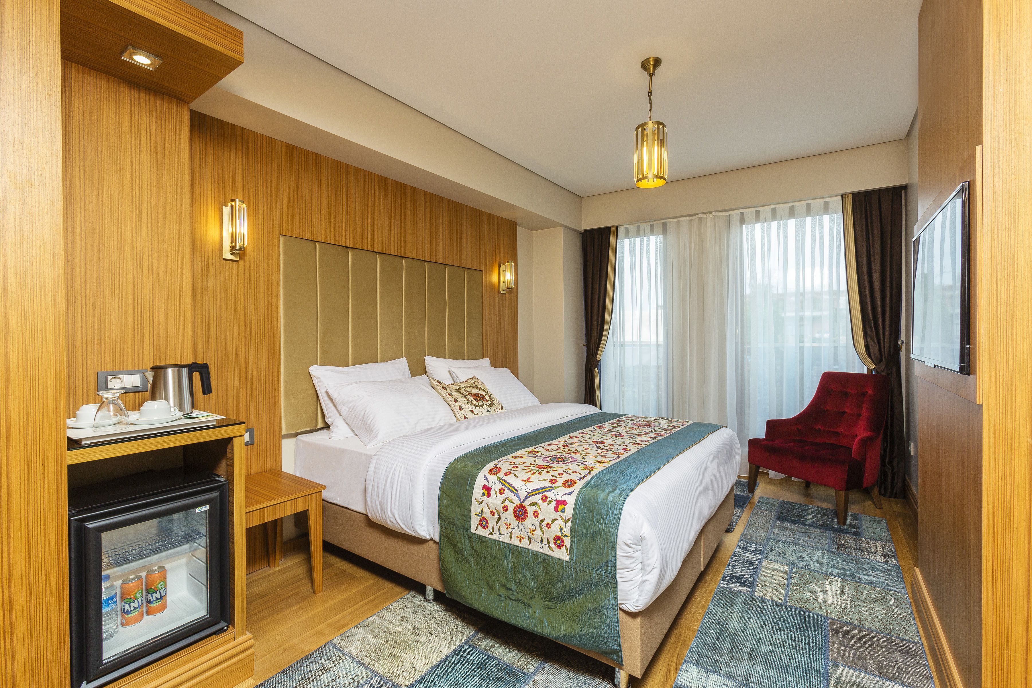 迷你吧、房內夾萬、遮光窗簾/窗簾、隔音