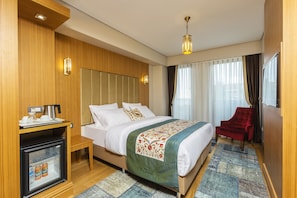 Minibar, caja fuerte, cortinas opacas y sistema de insonorización