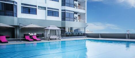Utomhuspool