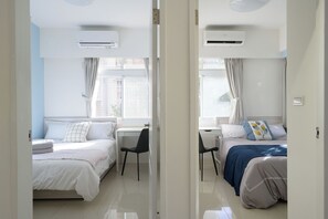 3 bedrooms, desk, iron/ironing board, travel crib