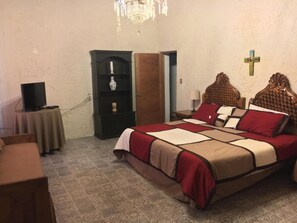 7 habitaciones, tabla de planchar con plancha y wifi gratis 