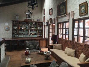 Bar (en la propiedad)