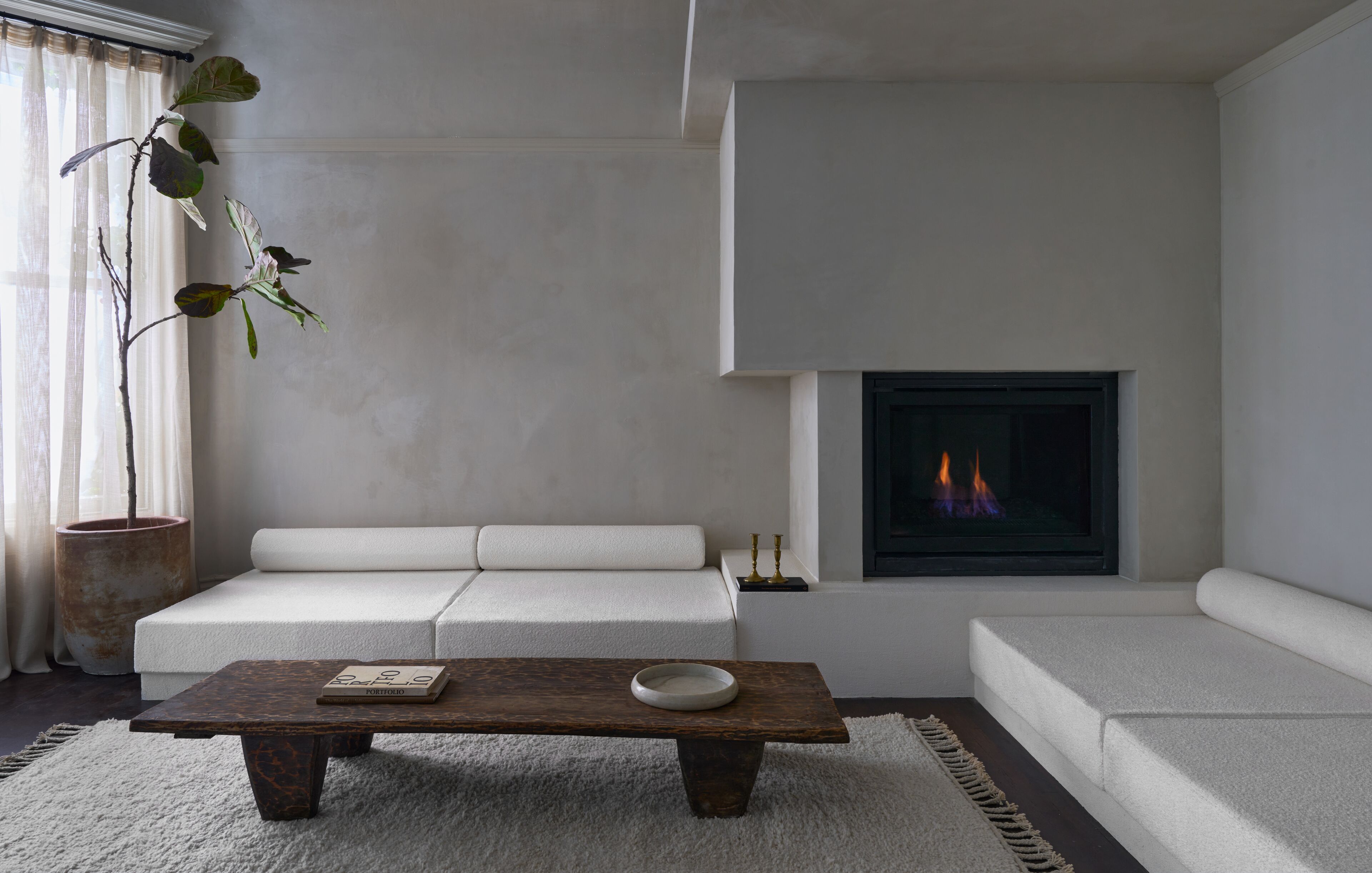 Quiet, Safe Neighborhood with parking, Michelin-Star Restaurants, and Boutiques 