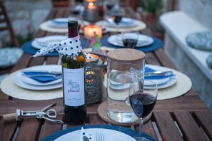 Food and drink - Ground floor double room for 2, 1 min to Trogir (Trogir)