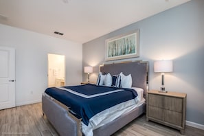 10 Schlafzimmer, BĂŒgeleisen/BĂŒgelbrett, Internetzugang, BettwĂ€sche