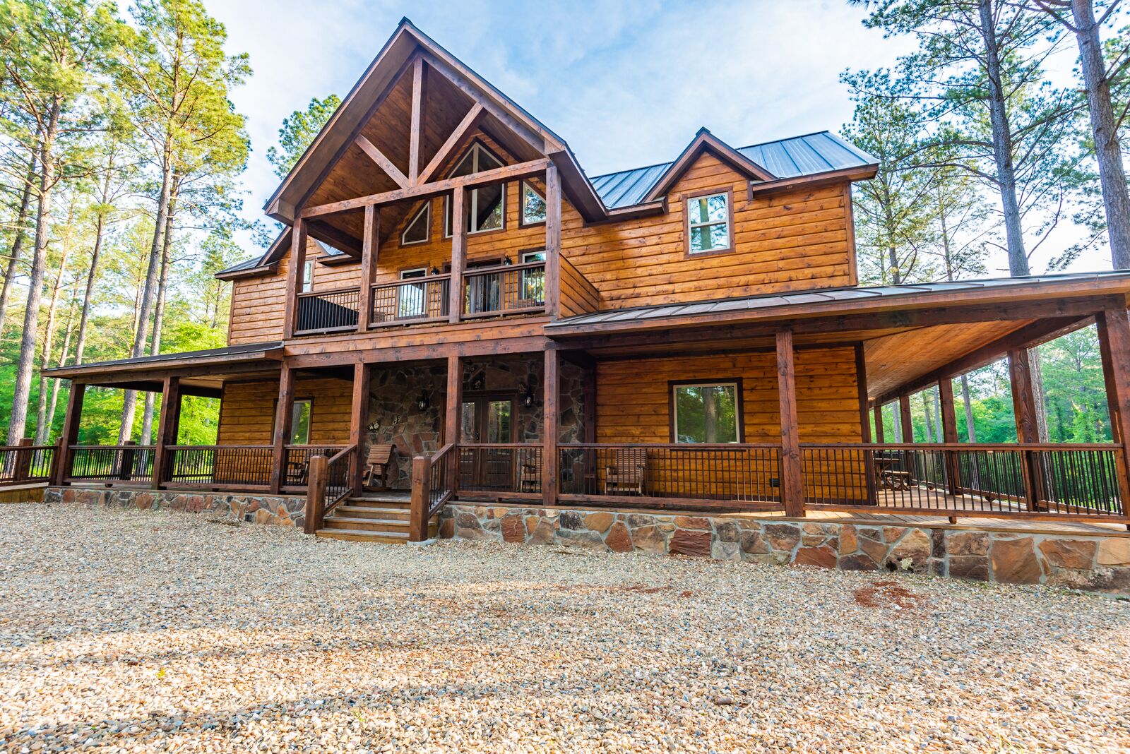 WAY MORE Luxury Amenities in this Cabin that Sleeps 18!