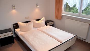 Decoración individual, cunas gratuitas, camas supletorias y wifi gratis