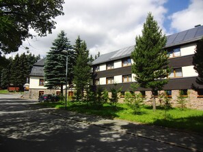 Esterni