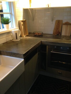 Refrigerador, horno, placa de cocina, lavavajillas