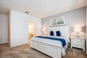 10 bedrooms, iron/ironing board, Internet, bed sheets