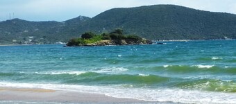 SEA AND SKY APARTMENT