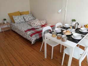 Dining - Ah33 - Superior Family Apartment - University and Historic Center (Coimbra)
