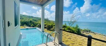 High-End Caribbean Home in Top location with Large Pool-Great Views & Generator!