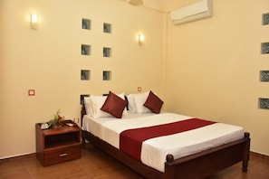 Deluxe Room, 1 Double Bed, Garden View | In-room safe, soundproofing, cribs/infant beds, free WiFi - Walawe Green Safari Resort (Udawalawa)