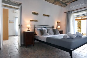 3 quartos, ferros/tábuas de passar roupa, Wi-Fi, roupa de cama