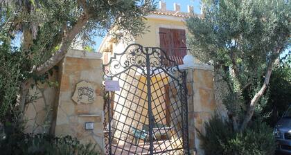 Villa Guitgia Lampedusa<br><br>Besitzer Nunzia.
