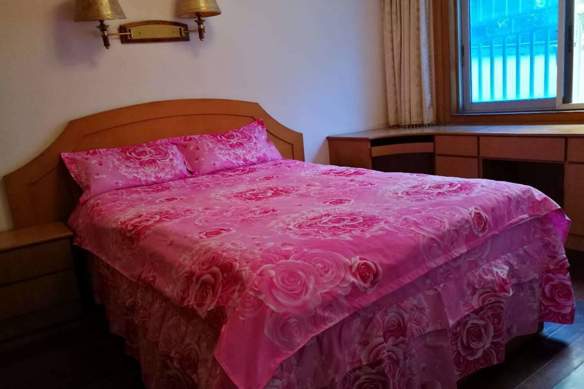 Apartment (Main Bedroom) | Kostenloses WLAN, Bettwäsche