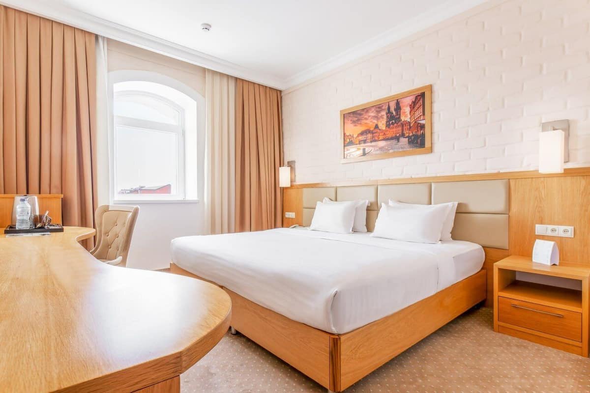 Standard Single Room, City View | Egyptian cotton sheets, premium bedding, pillowtop beds, minibar