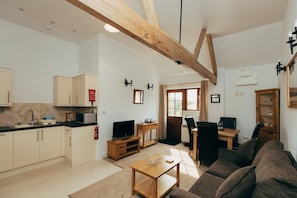 Living area - Luccombe Farm - Lavender Cottage (Blandford)