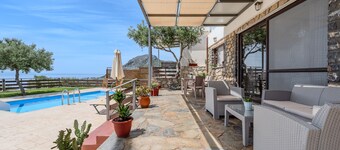 Souda bay cottage sea views, Private pool,Plakias