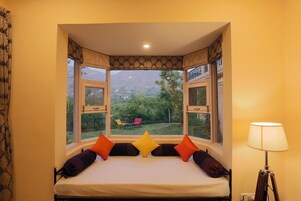 Deluxe Room | 1 bedroom, soundproofing, free WiFi