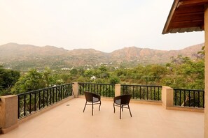 Kamar Deluks | Teras/patio