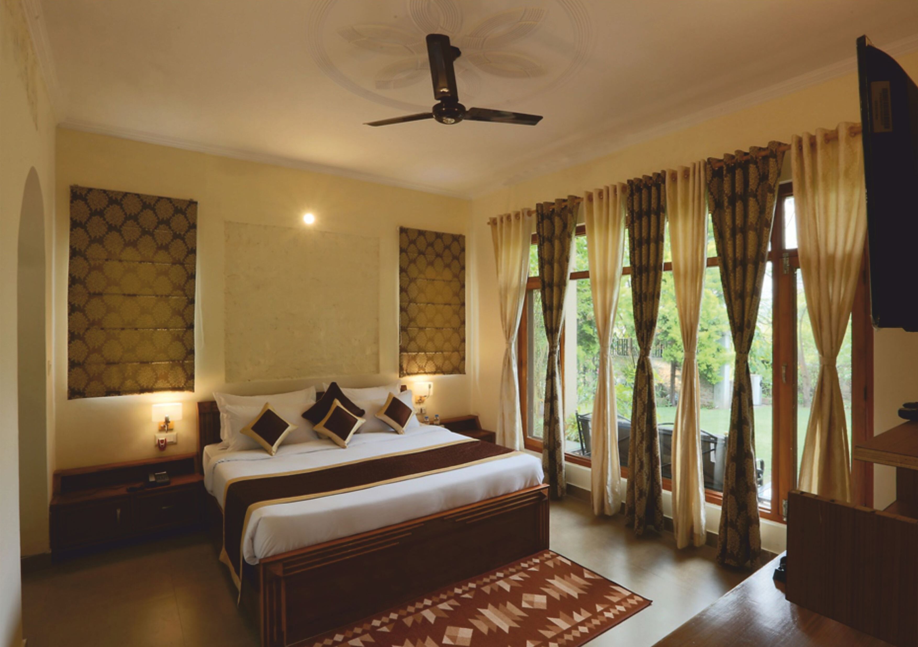Deluxe Room | 1 bedroom, soundproofing, free WiFi