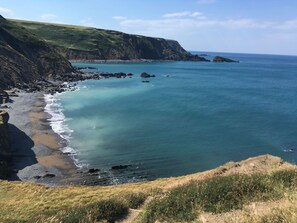 Beach - Spacious Period Home near Coast Path and Beaches. (Bude)