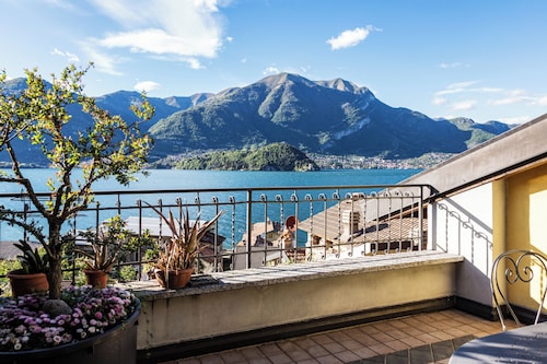 Apartment/ flat - Lezzeno