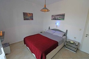 3 dormitorios, tabla de planchar con plancha, wifi gratis y ropa de cama