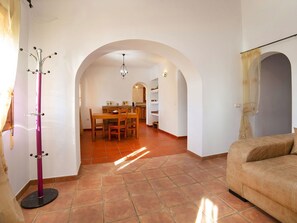Fernseher, Kamin