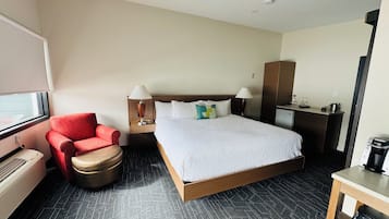 Soundproofing, free WiFi, bed sheets