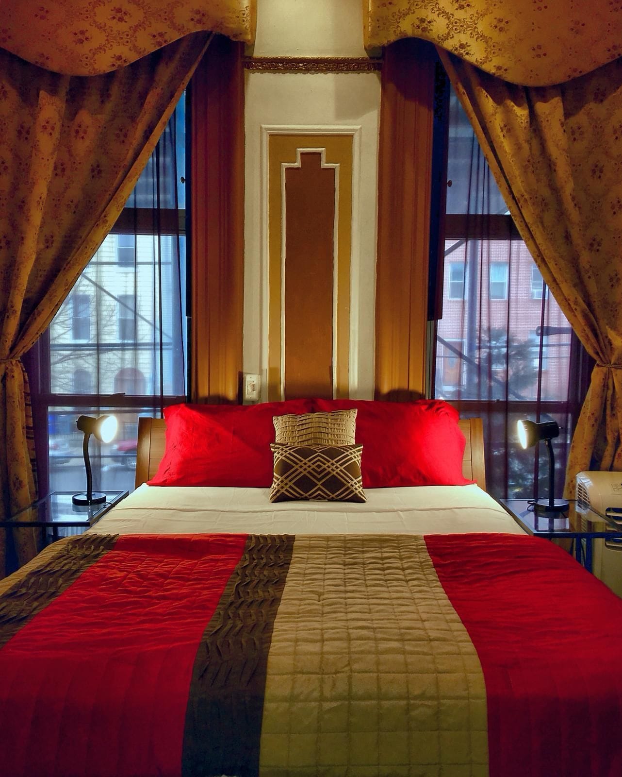 The Justice Manor | Individually decorated, individually furnished, iron/ironing board