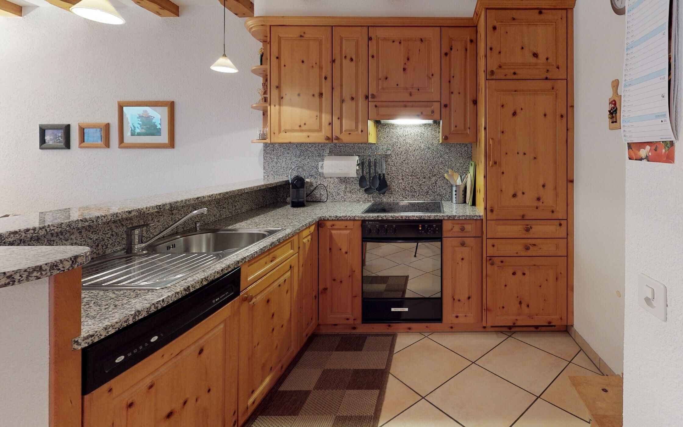 Kühlschrank, Ofen, Herdplatte, Geschirrspüler