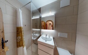 Douche, séchoir à cheveux