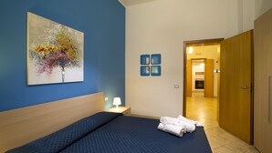 Room - the flowered courtyard srl (Trapani)